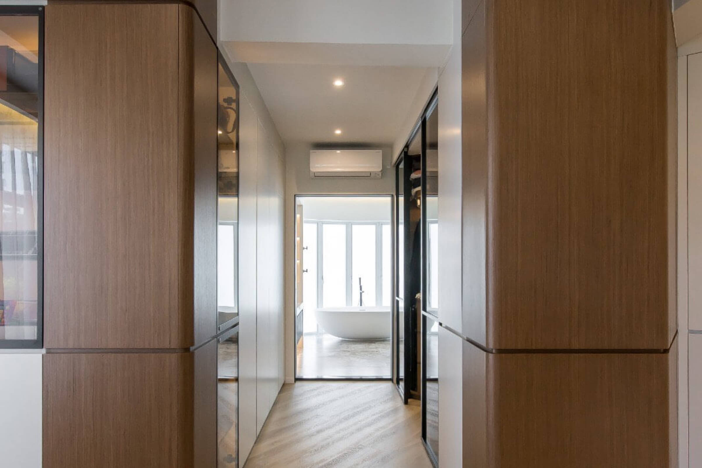 footer-tablet-mobile-img